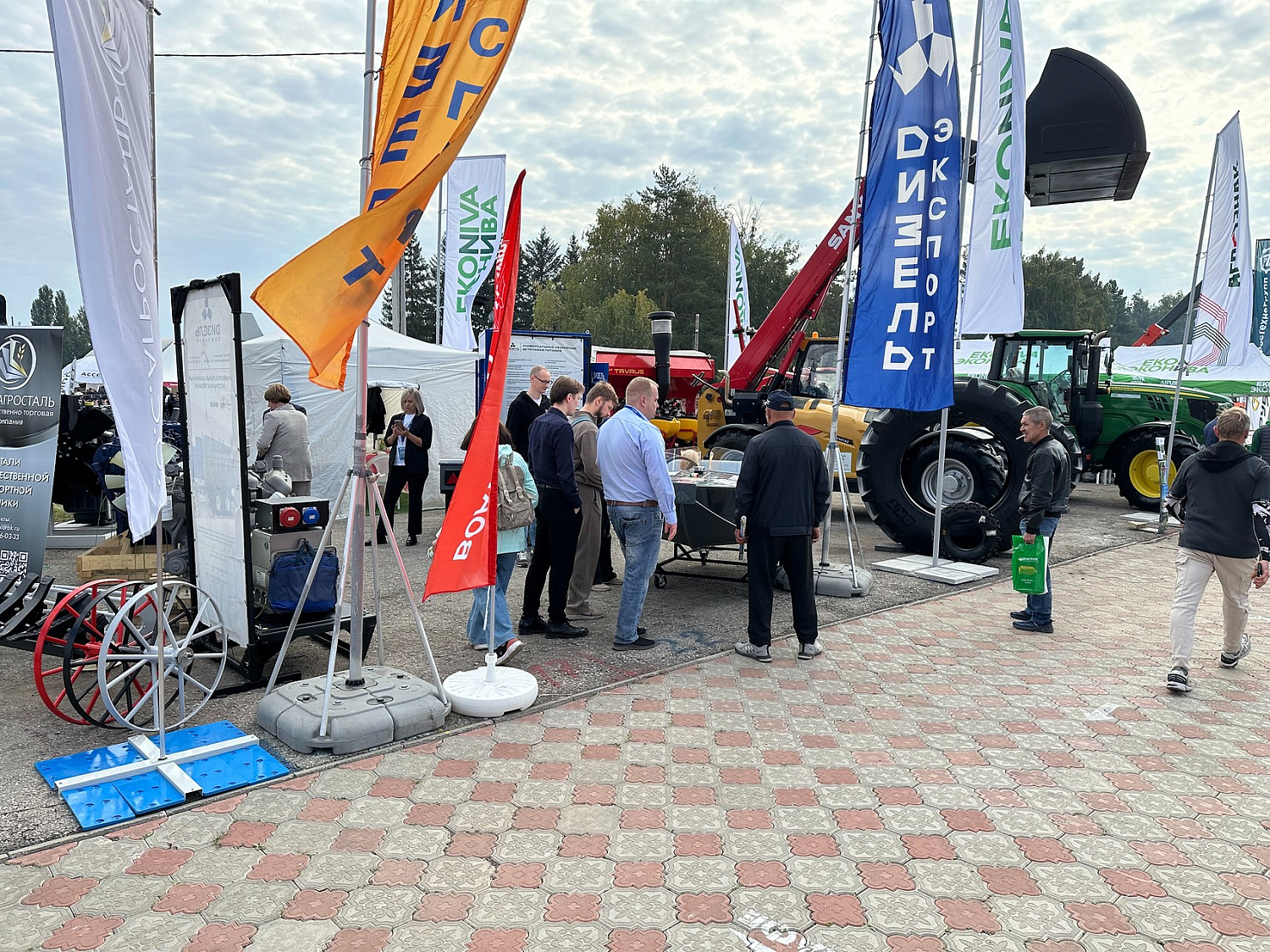 Компания Boat Yard успешно представила свои лодки из ПНД на «Поволжской агропромышленной выставке» в Самаре.